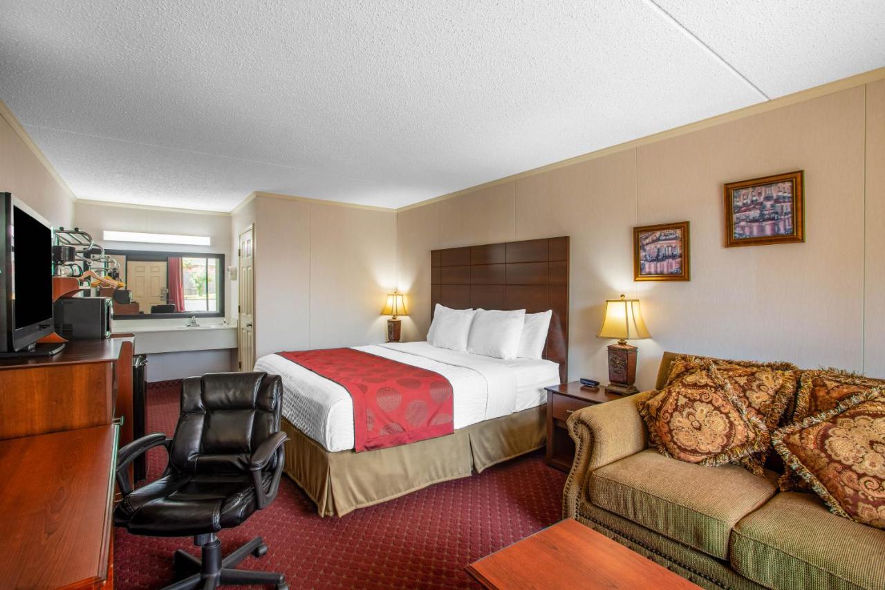 Ramada By Wyndham Branson Motel Exterior foto